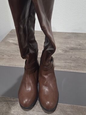 Arizona Jean Company Denmark  Brown Faux Leather Knee-High Heeled Boots NWOT